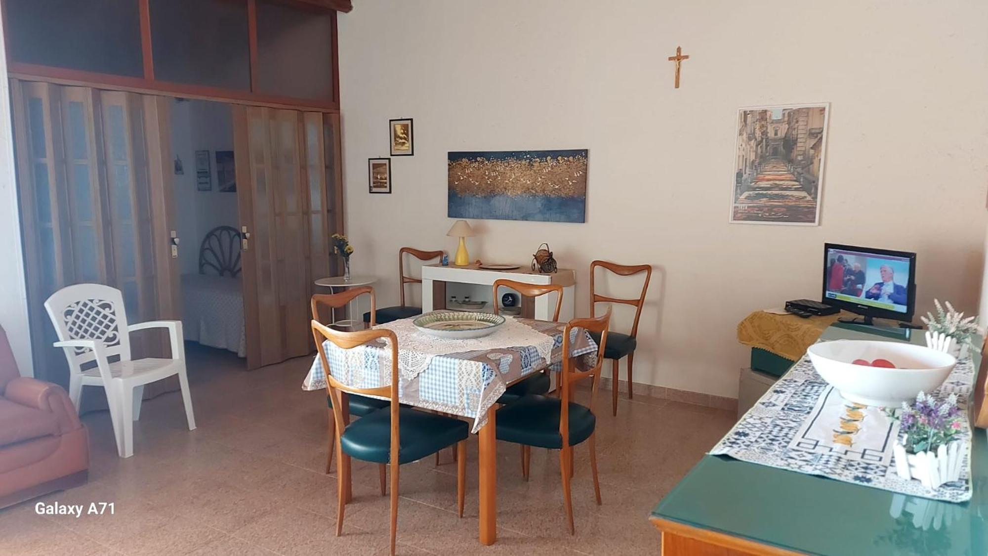 Vila Casa Fronte Mare Puro Relax Cava dʼAliga Exteriér fotografie