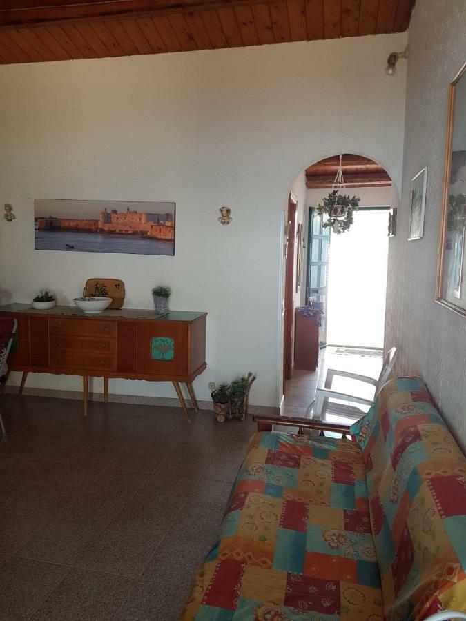 Vila Casa Fronte Mare Puro Relax Cava dʼAliga Exteriér fotografie